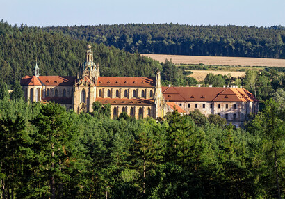 pohled na klášter od severu