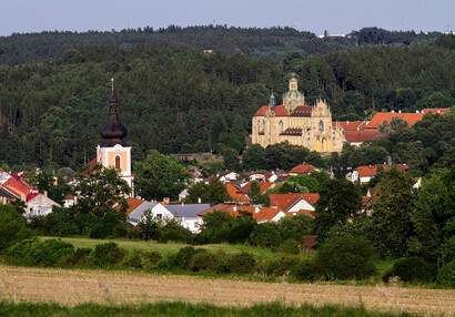 areál kláštera a město Kladruby